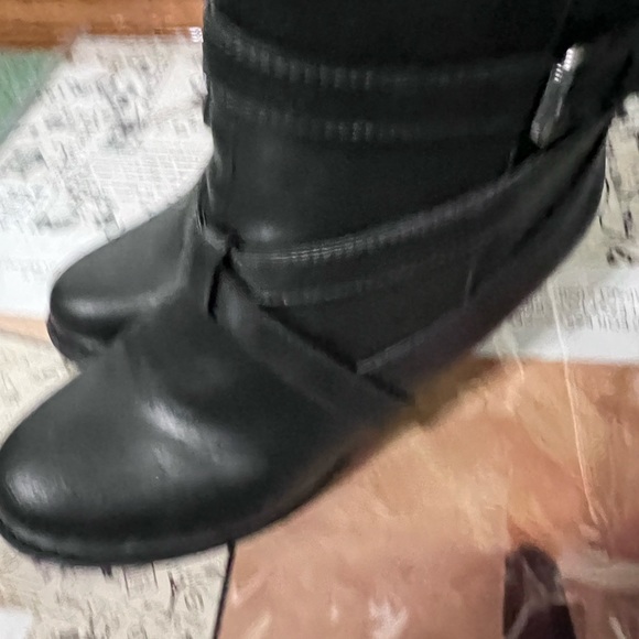 Selling boots size 6.5W Naturalizer black charcoal - Picture 9 of 9